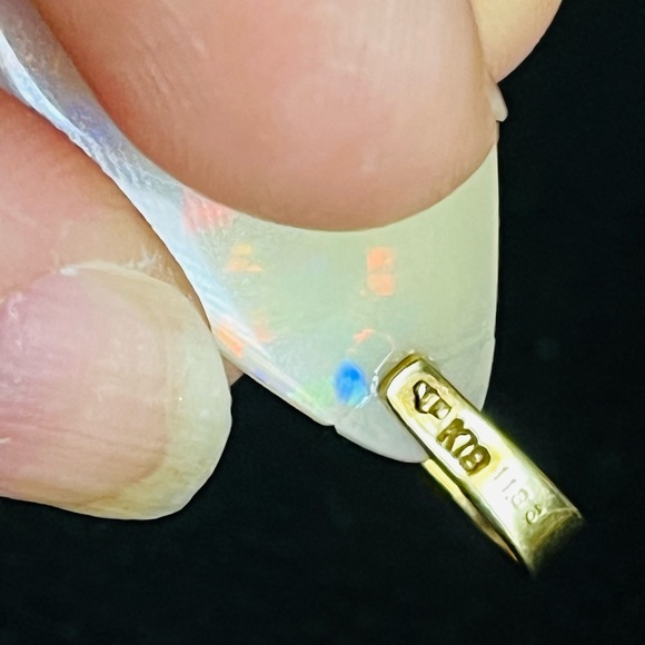 Pre owned 18k gold Ethiopian opal pendant - Picture 7 of 10